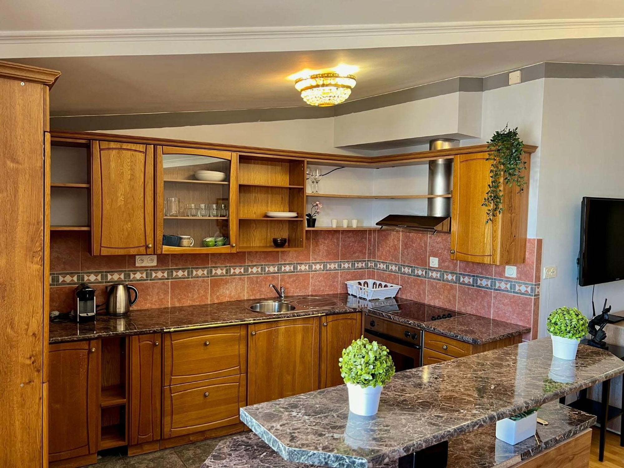 Comfortable 3 Bedroom In The Heart Of Apartment Prague